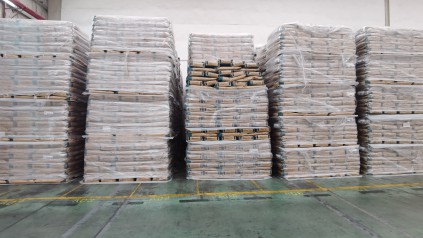 仓储托管哪家专业？揭秘奶粉安全仓储运输秘诀