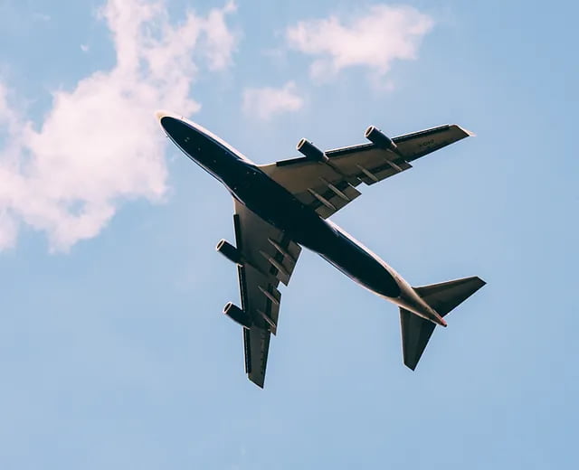 货物运输之海运、空运和陆运的优劣